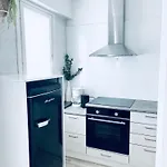 Huoneisto Kotimaailma *