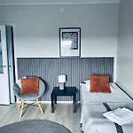 Huoneisto Kotimaailma *