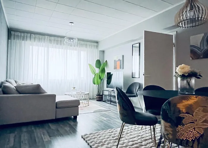 Kotimaailma * Пори